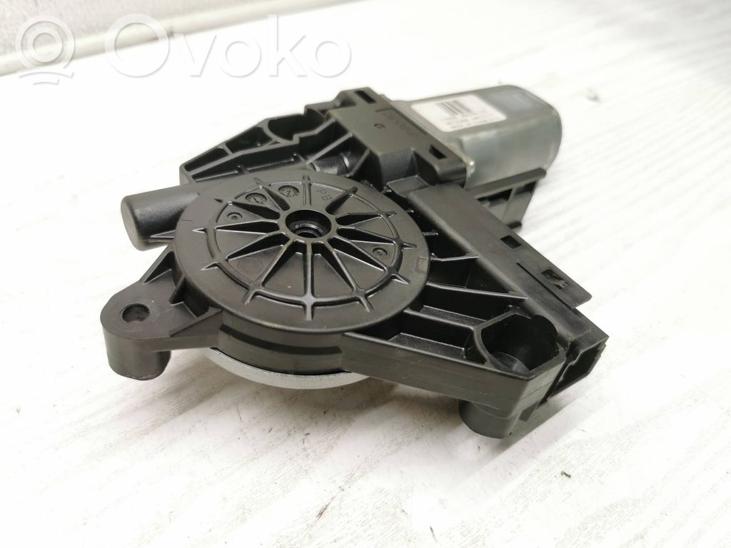 Volvo V60 Silnik regulatora szyby drzwi przednich 