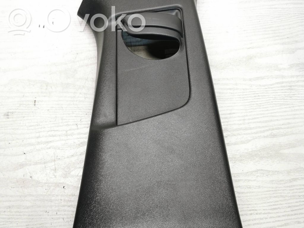 Volvo V40 (B) pillar trim (top) 