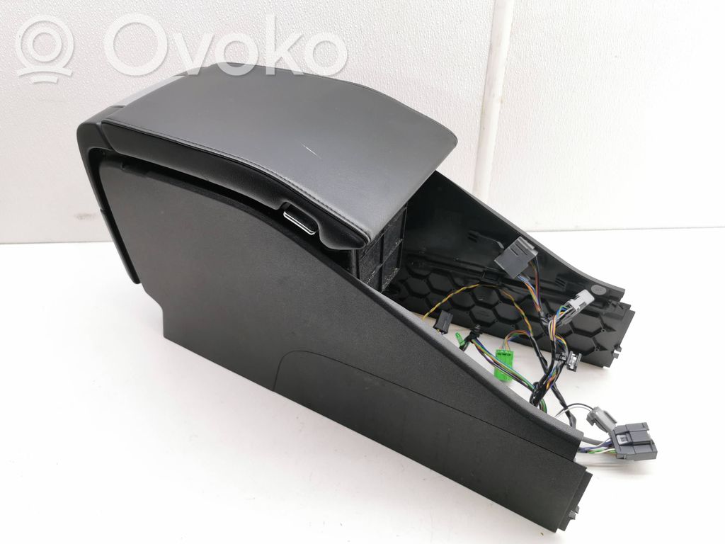 Armrest   30722553,1156595