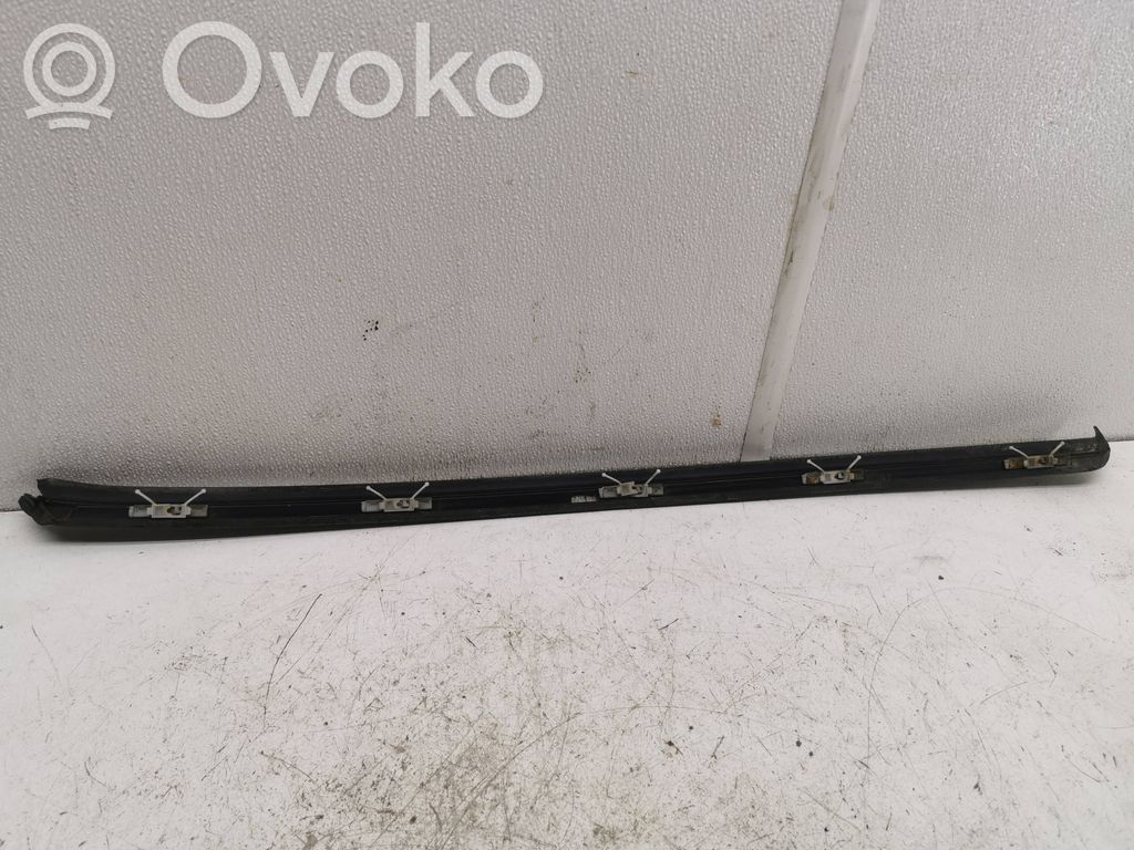 Volvo XC60 Windshield trim 