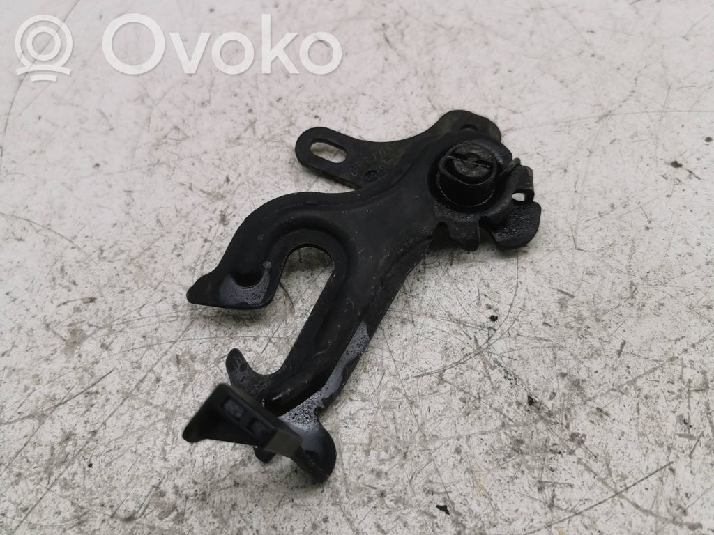 Spyna variklio dangčio   30779840