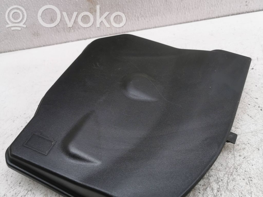 Volvo XC60 Pokrywa skrzynki akumulatora 