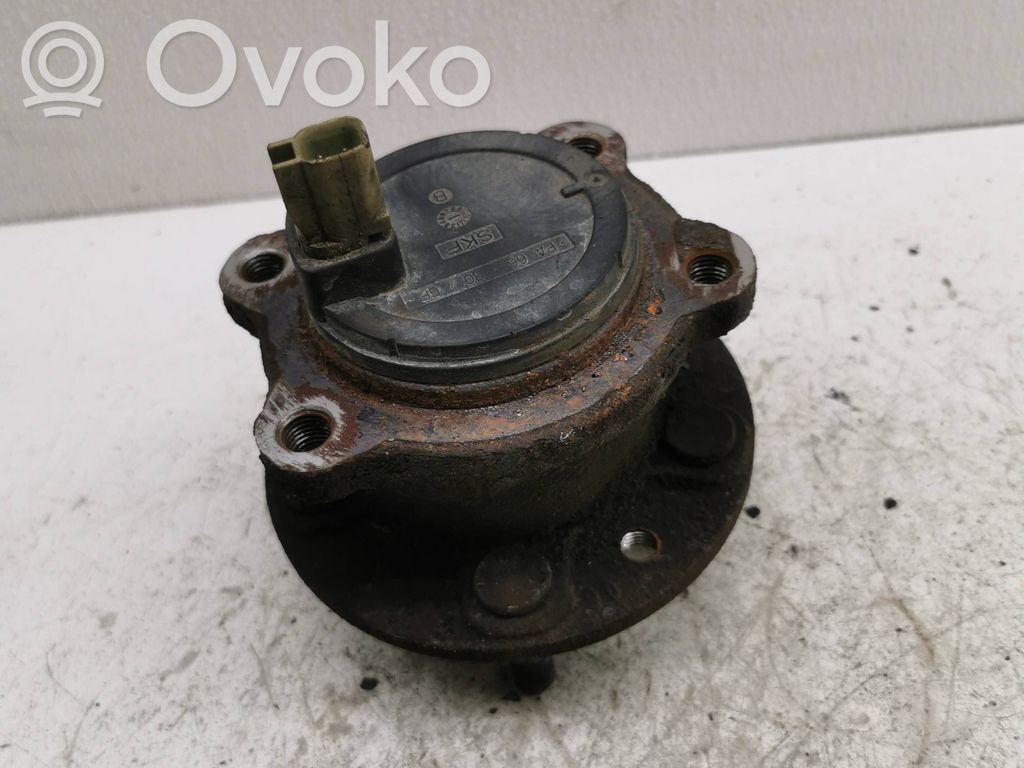 Volvo V40 Mozzo portante ruota posteriore (usato) 