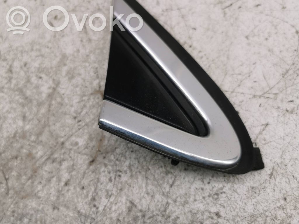 Volvo V40 Listwa / Uszczelka szyby drzwi 