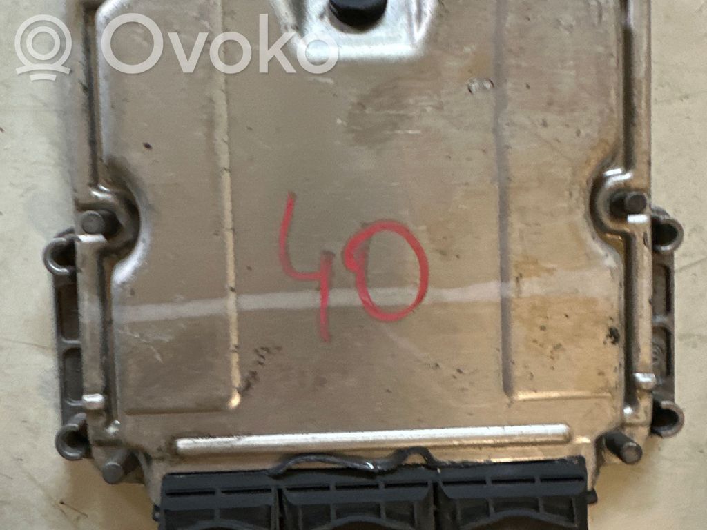 Renault Trafic II (X83) Engine control unit/module 