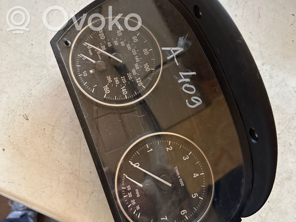BMW 3 E90 E91 Geschwindigkeitsmesser Cockpit 