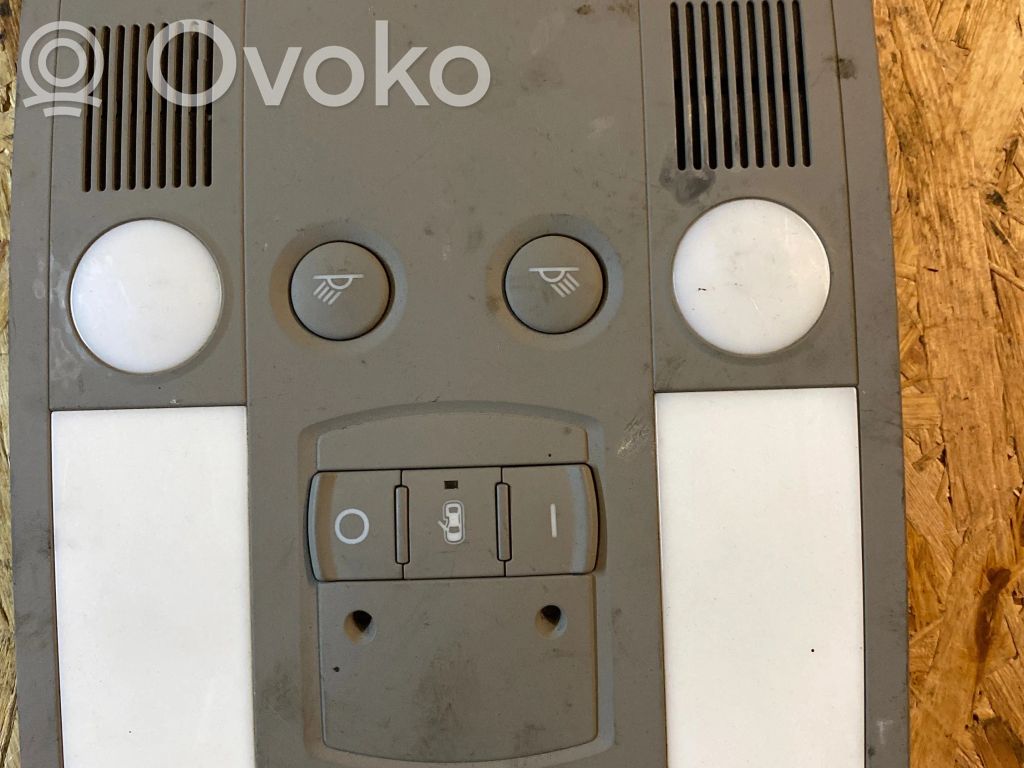 Luz del asiento trasero   4E0947111AAEC3
