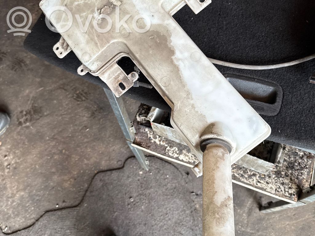 Langų skysčio bakelis   BK2113K185A