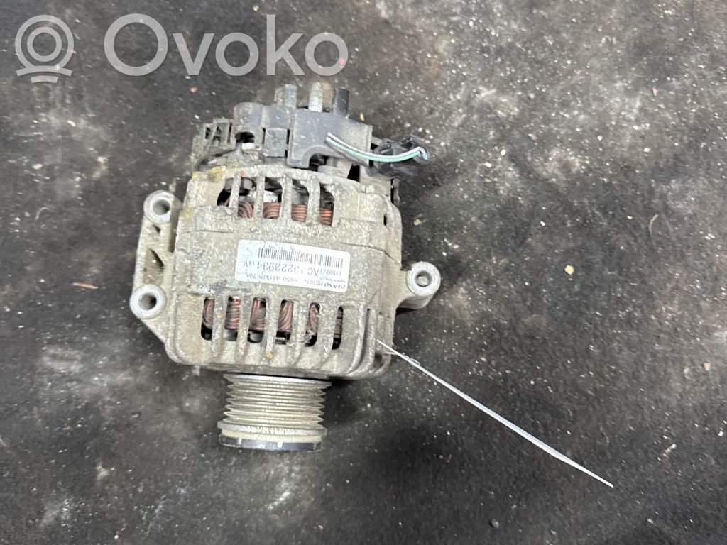 Opel Corsa D Generatorius 