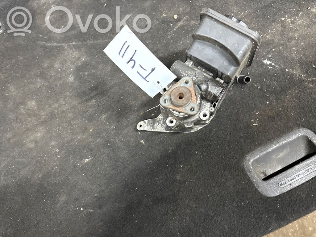 Power steering pump   676227901