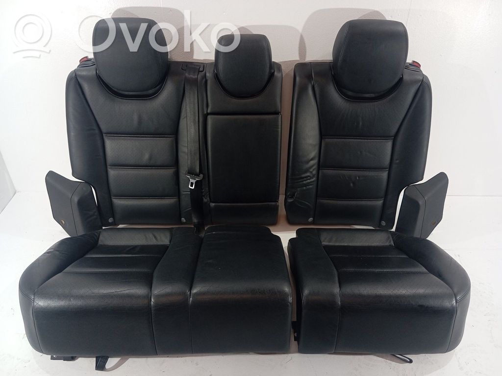 Porsche Cayenne (9PA) Seat set 