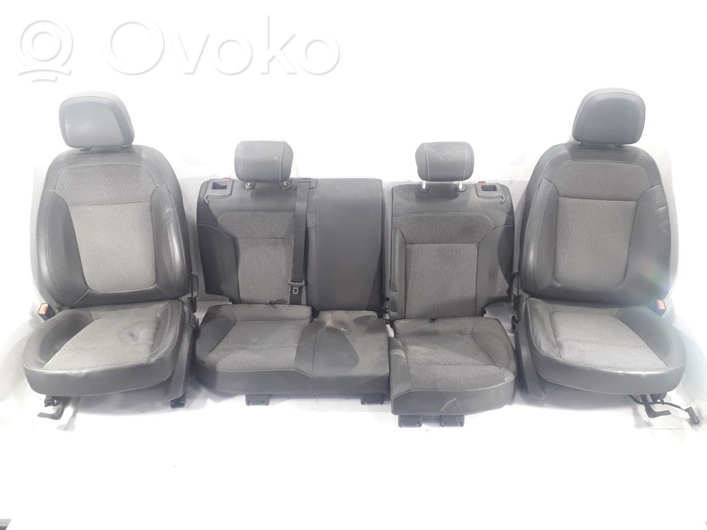 Opel Astra H Istuinsarja 