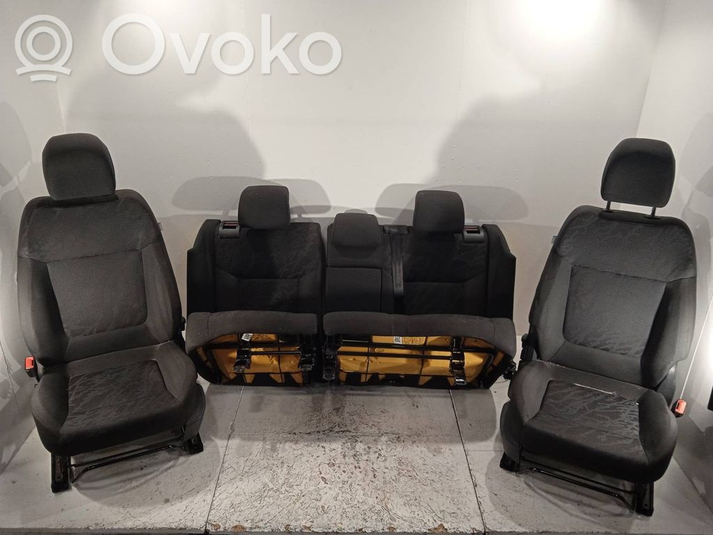 Peugeot 3008 II Fotele / Kanapa / Komplet 