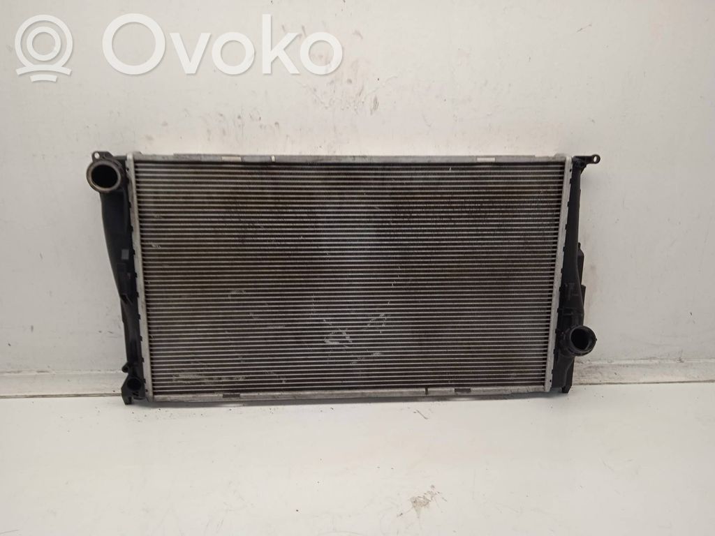 BMW 3 E90 E91 Aušinimo skysčio radiatorius 