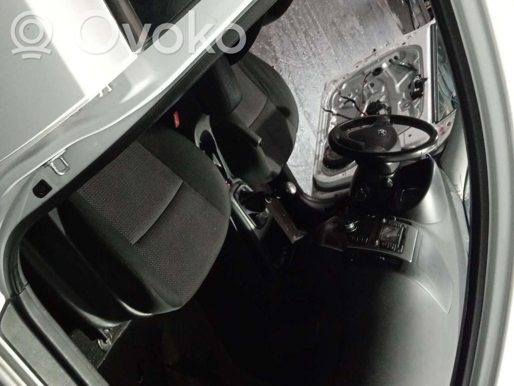 Hyundai i30 Front door rubber seal 