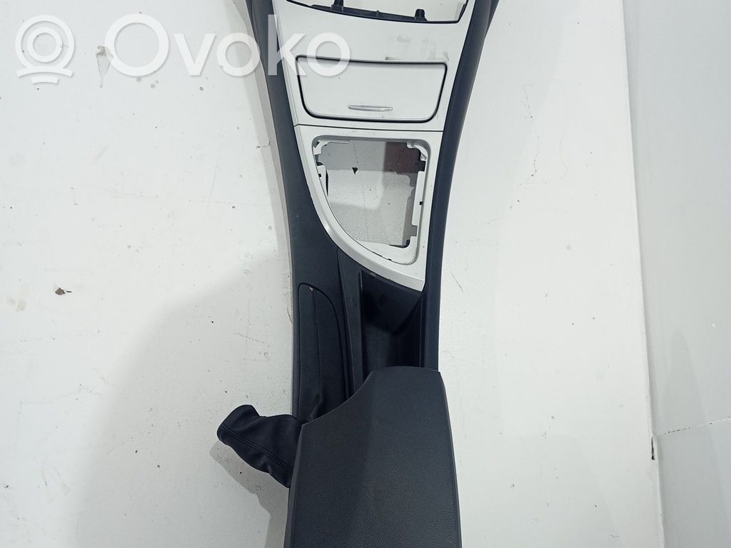 Armrest   51169110405