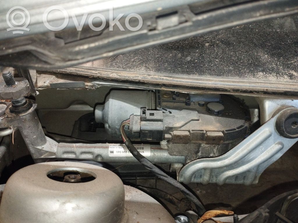 Seat Leon (1P) Pyyhkimen moottori 