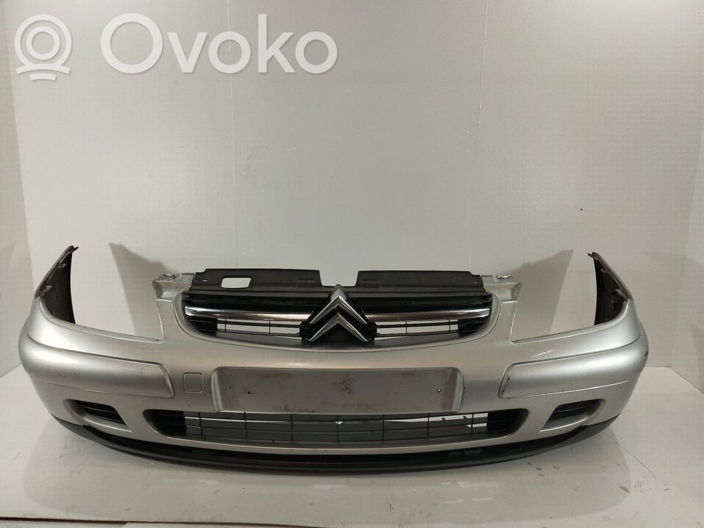 Front bumper   7401R5,COLORGRIS
