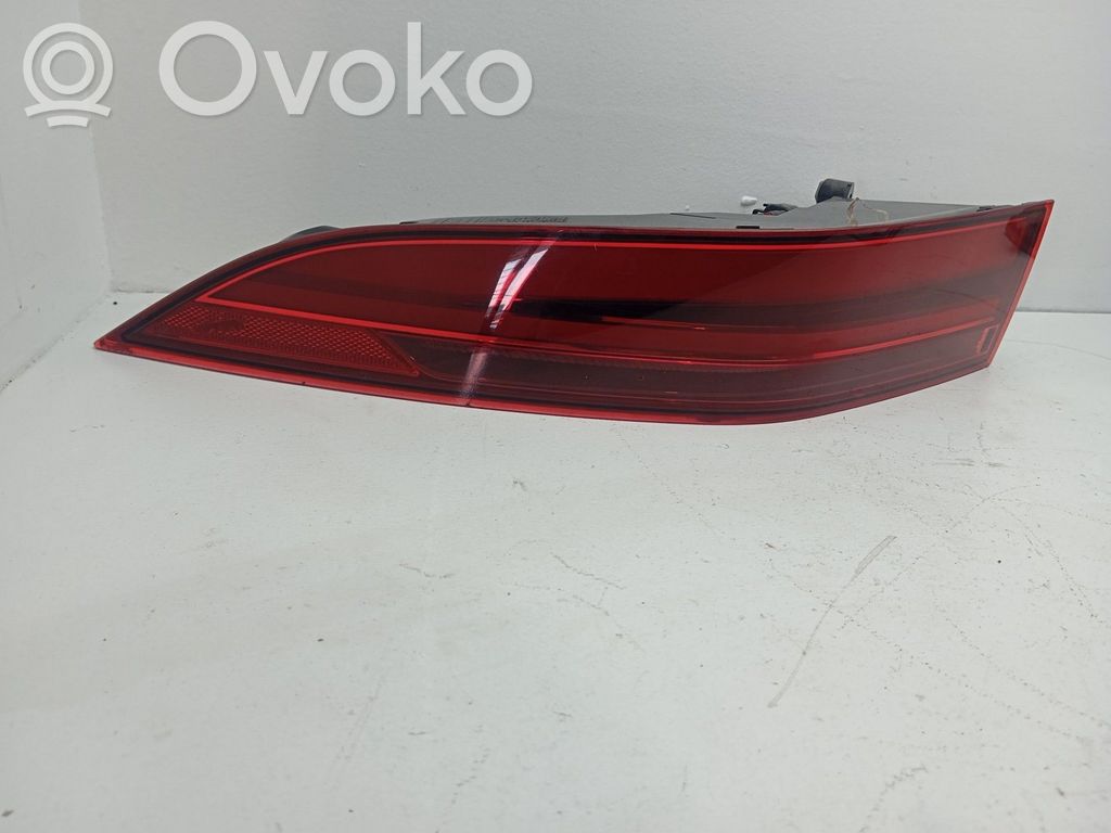 Jaguar E-Pace Rear/tail lights 