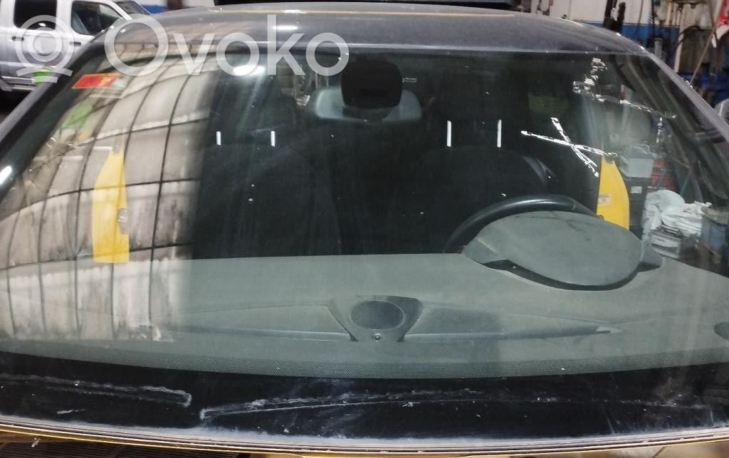 Front windscreen/windshield window   8116TJ