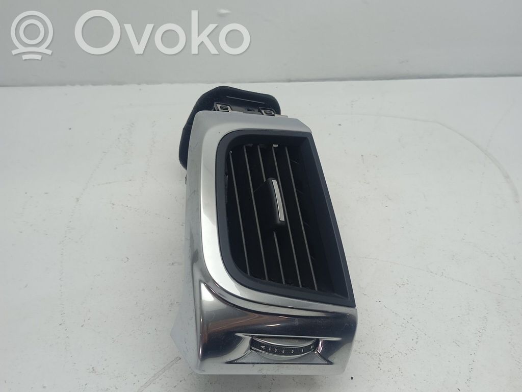 Air flow deflector   J9C3018B09AD