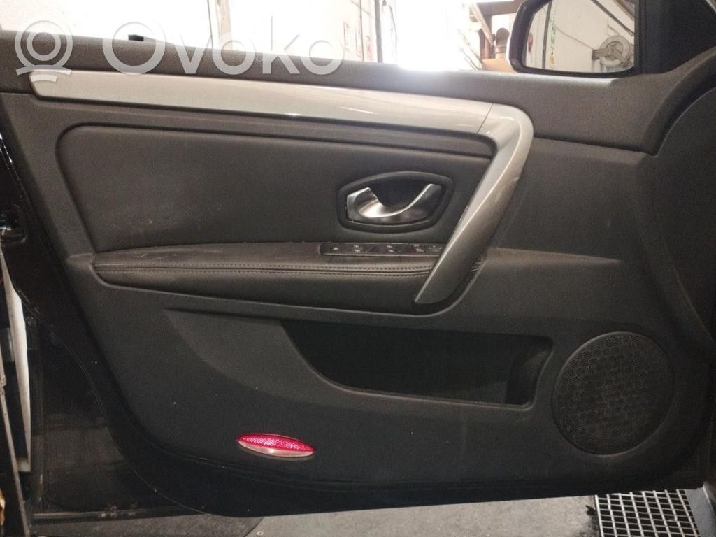 Renault Laguna III Boczki / Poszycie drzwi przednich 