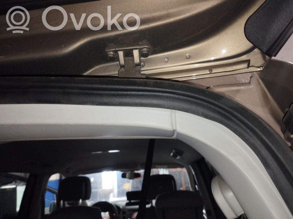 Seat Alhambra (Mk2) Gumowa uszczelka drzwi przednich 