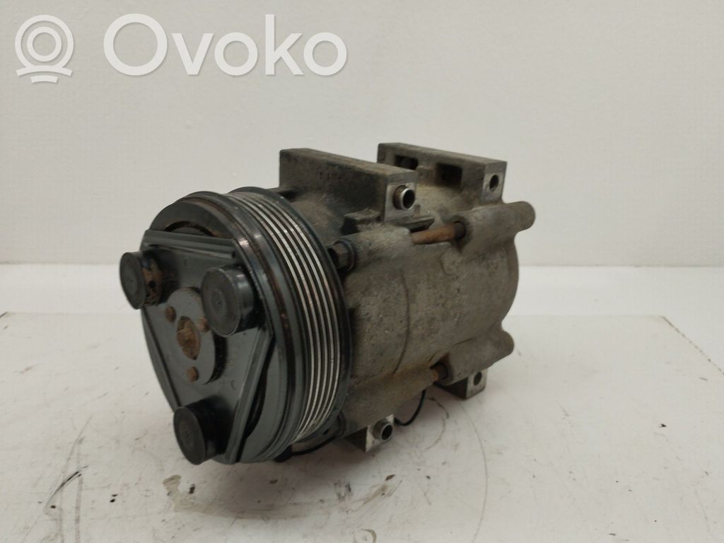 Kompresor / Sprężarka klimatyzacji A/C   1427369