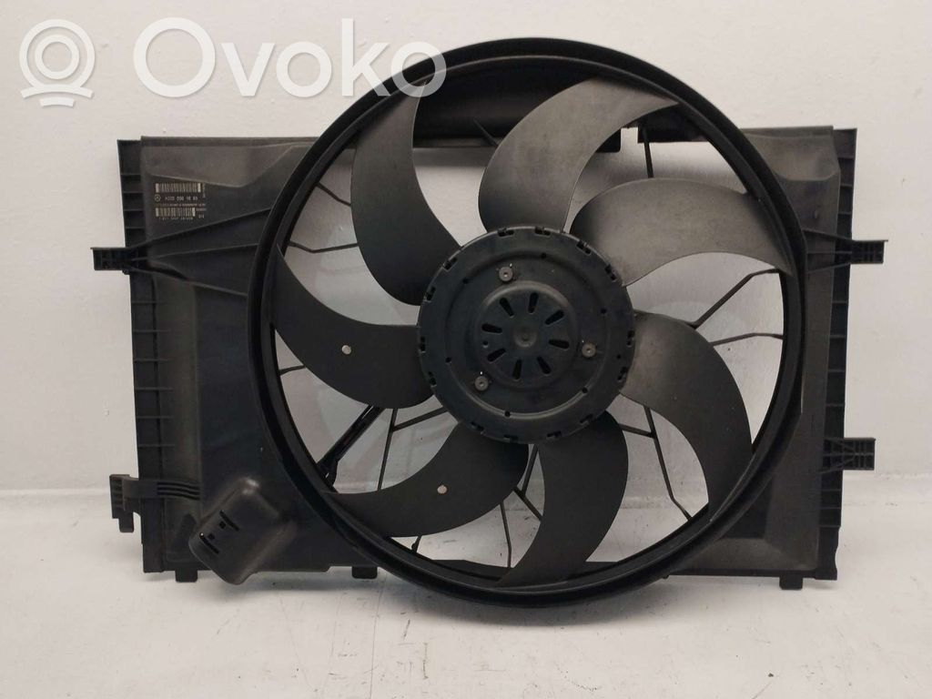 Mercedes-Benz C W203 Ventilator electric răcire radiator 