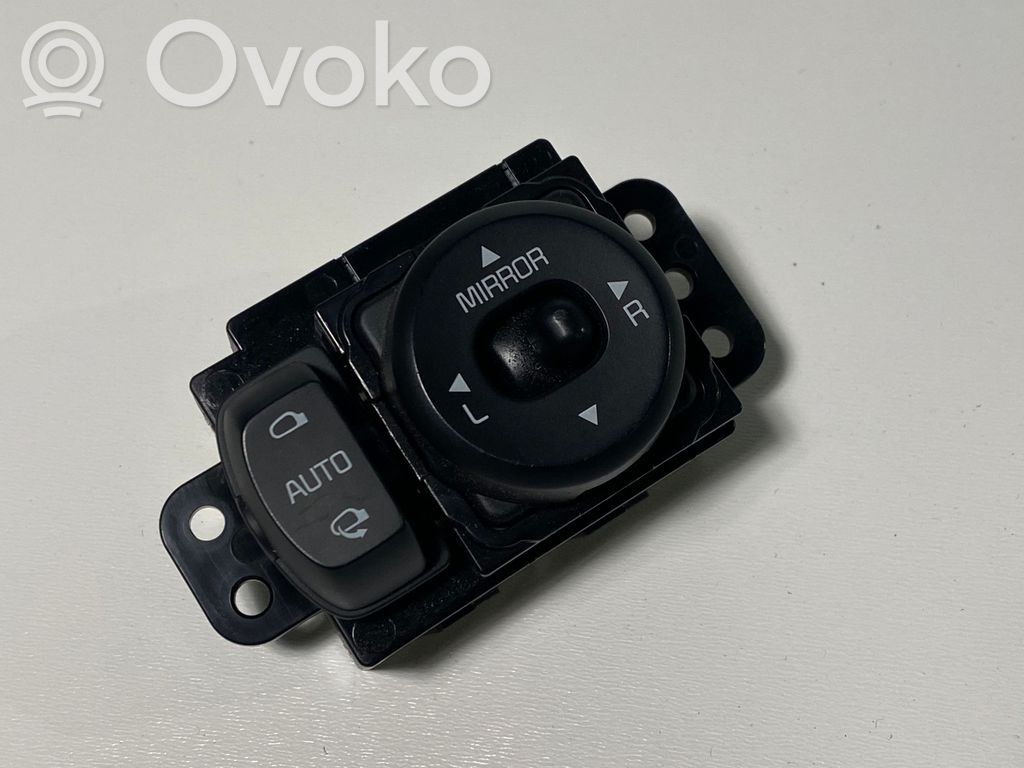KIA Ceed Wing mirror switch 