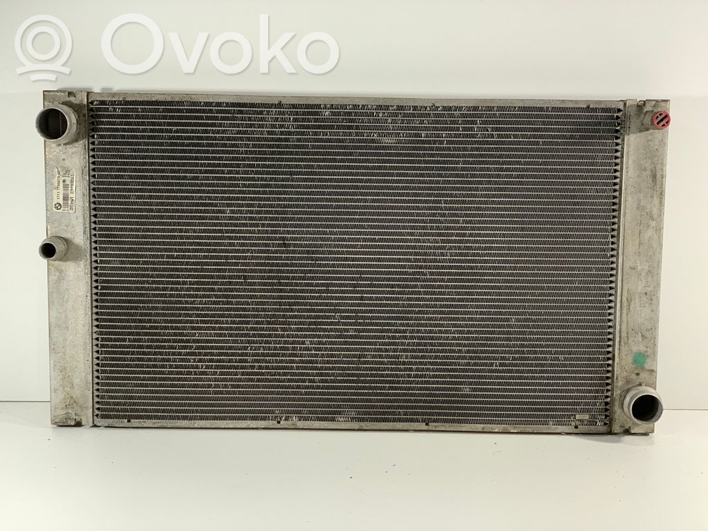 BMW 5 E60 E61 Coolant radiator 
