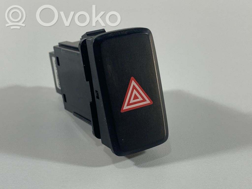 KIA Ceed Hazard light switch 