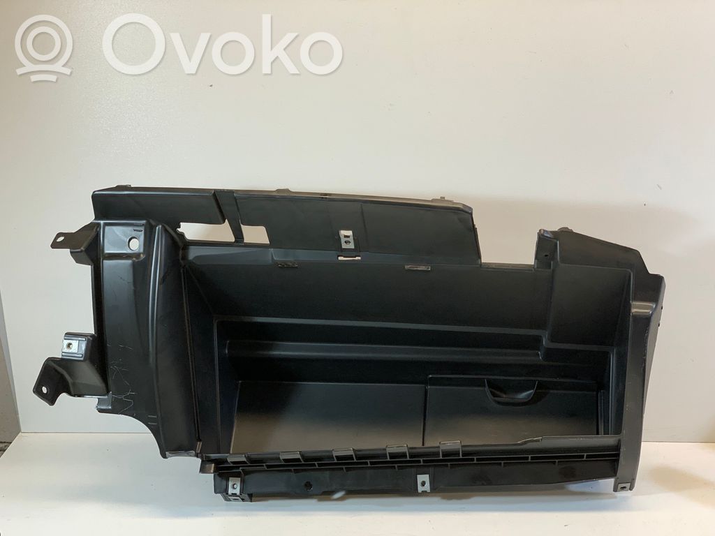 BMW 1 E81 E87 Daiktadėžės (bordačioko) remas 