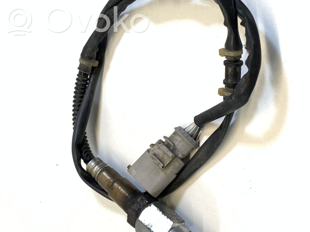 Volkswagen PASSAT B6 Lambda probe sensor 