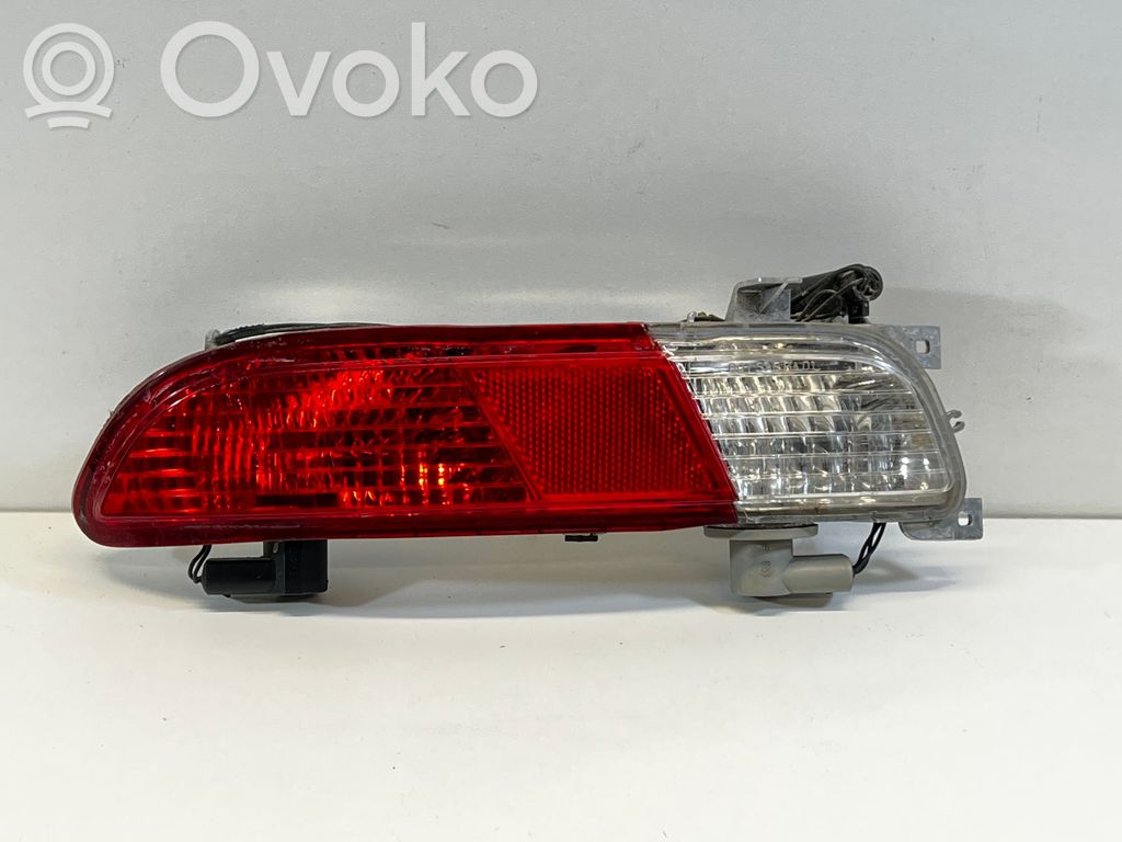 BMW 6 E63 E64 Aizmugures bufera gaisma 