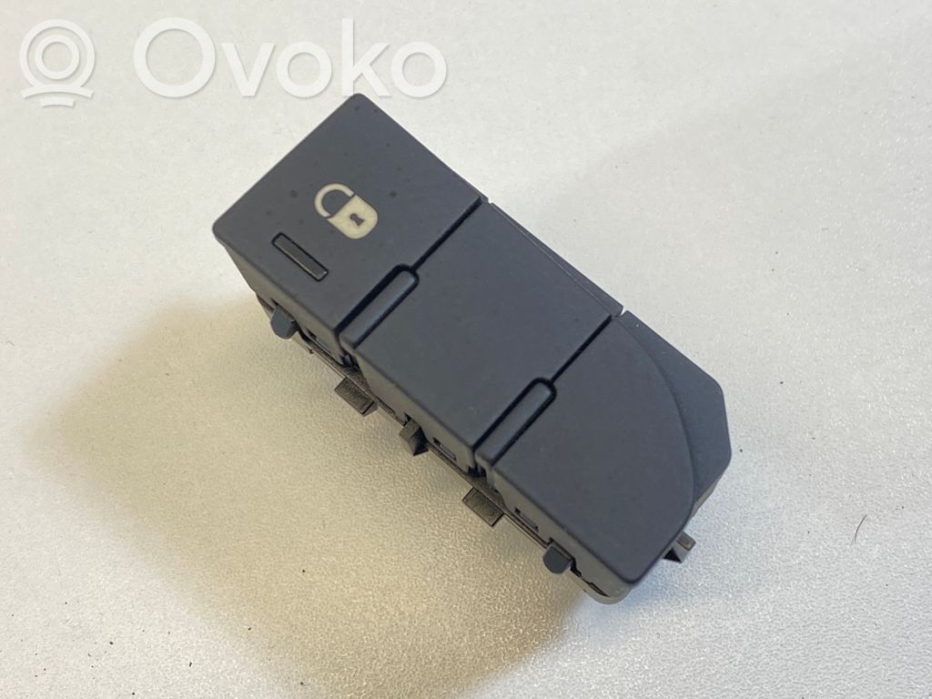 Citroen C5 Central locking switch button 