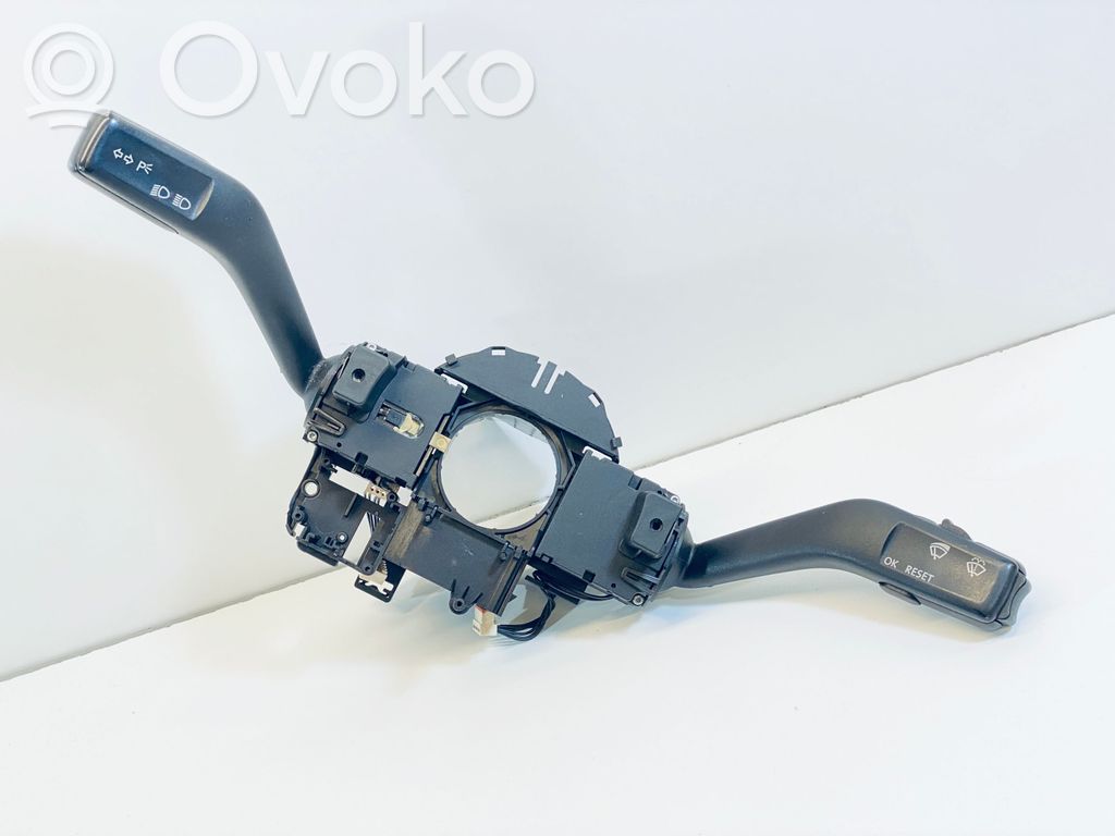 Volkswagen PASSAT B6 Interruptor/palanca de limpiador de luz de giro 