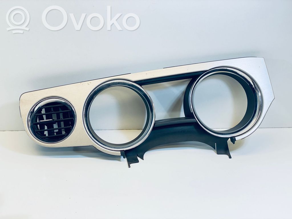 Ford Mustang V Moldura del panel 