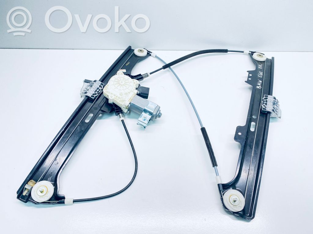 BMW 5 E60 E61 Priekšpusē elektriskā loga pacelšanas mehānisma komplekts 