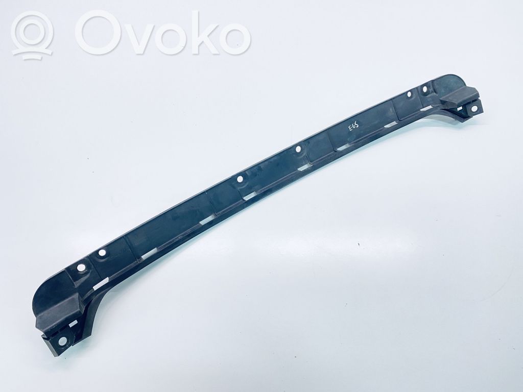 BMW 7 E65 E66 Takapuskurin kannake 