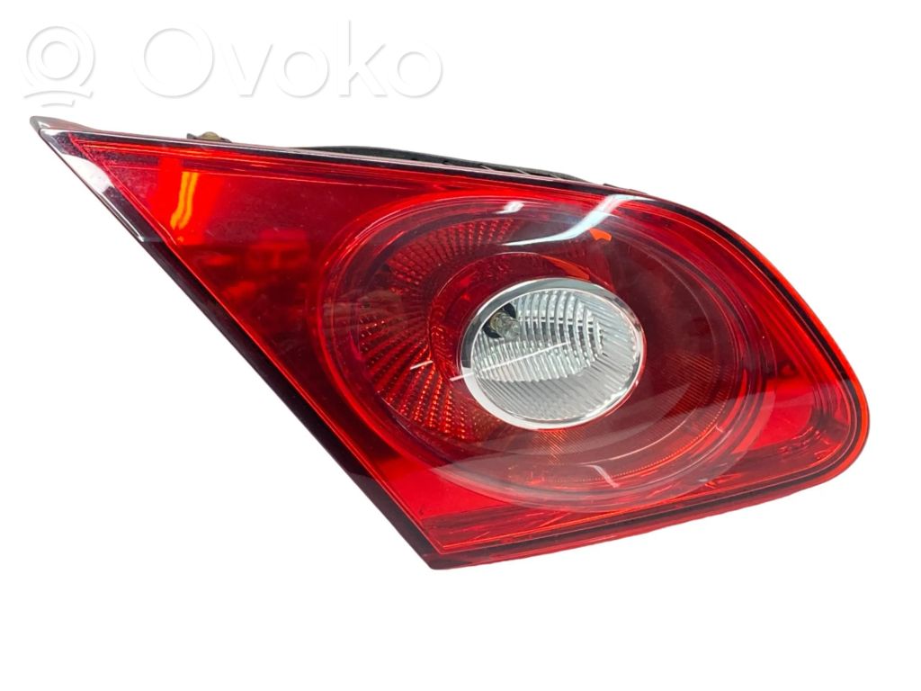 Volkswagen PASSAT CC Lampy tylnej klapy bagażnika 