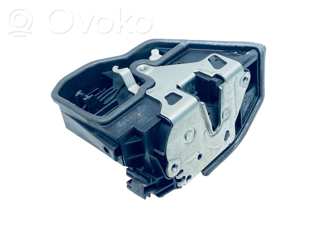 BMW 4 F32 F33 Zamek drzwi przednich 