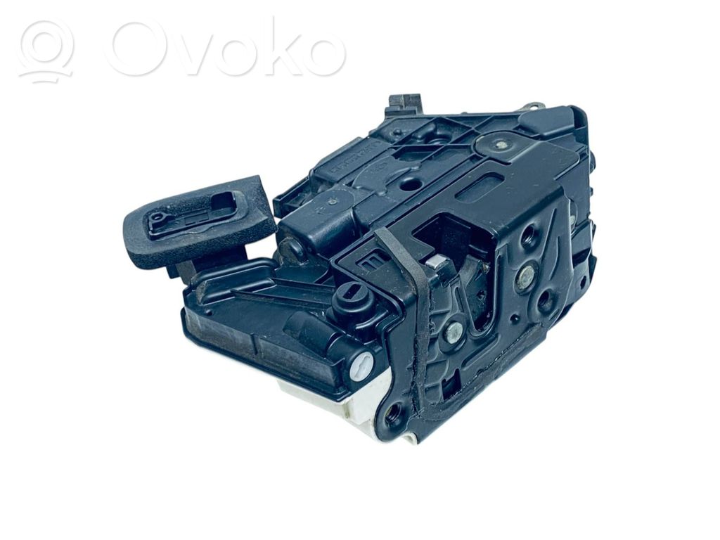 Volkswagen Golf VII Rear door lock 
