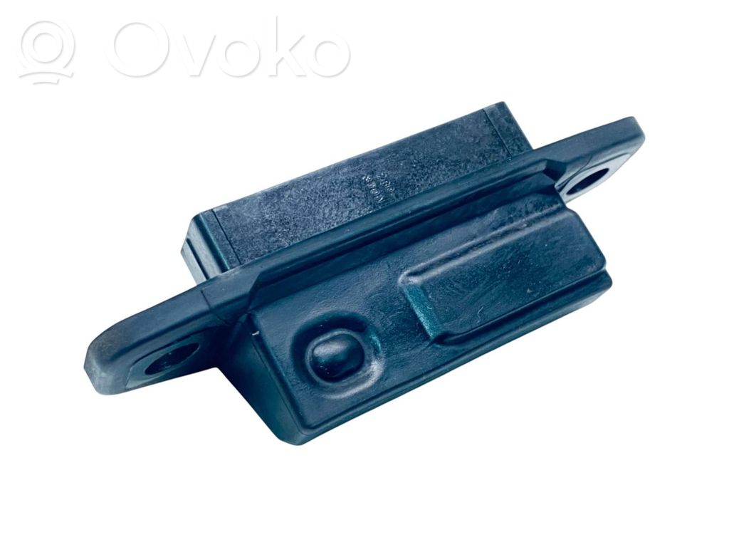 Lexus RX 450H Tailgate opening switch 