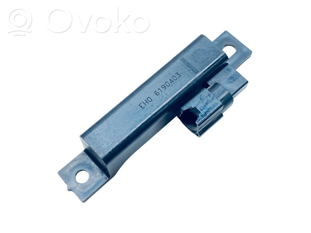 Nissan Leaf II (ZE1) Keyless system antenna 