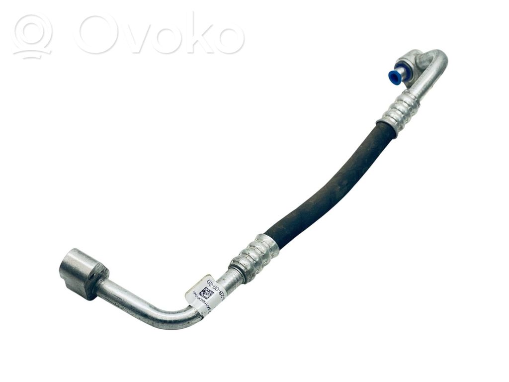 BMW i3 Ilmastointilaitteen putki (A/C) 