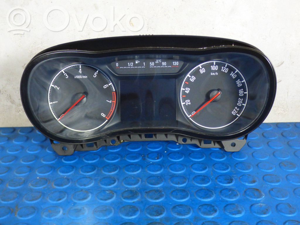 Opel Corsa E Speedometer (instrument cluster) 
