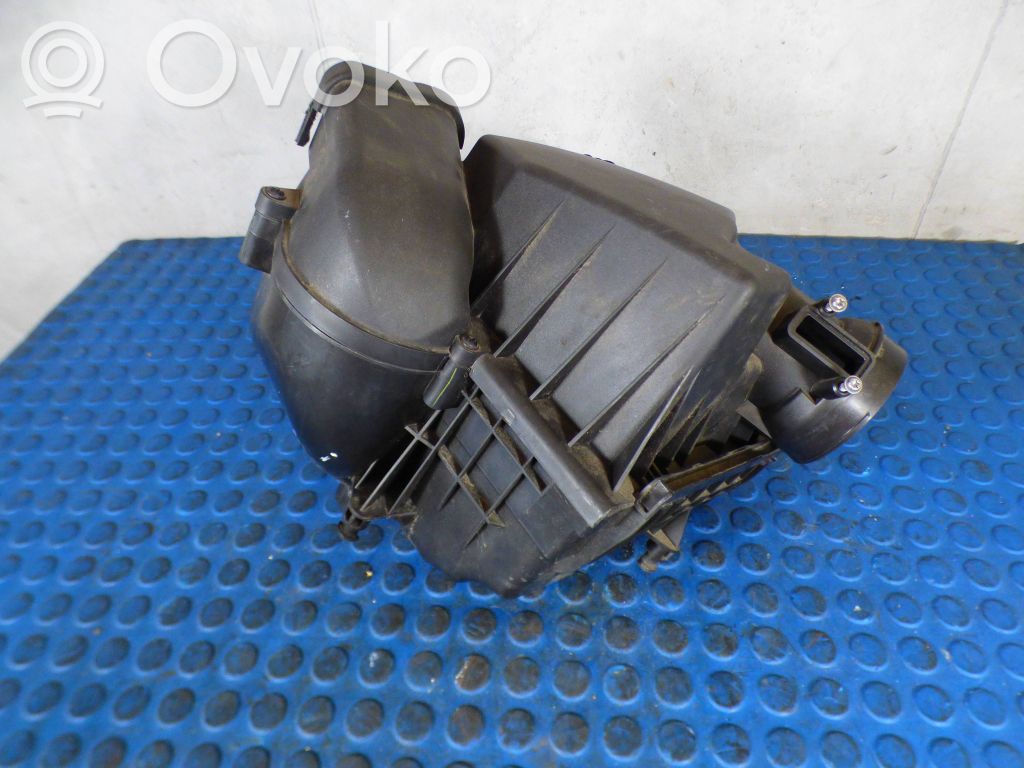 Opel Astra K Air filter box 