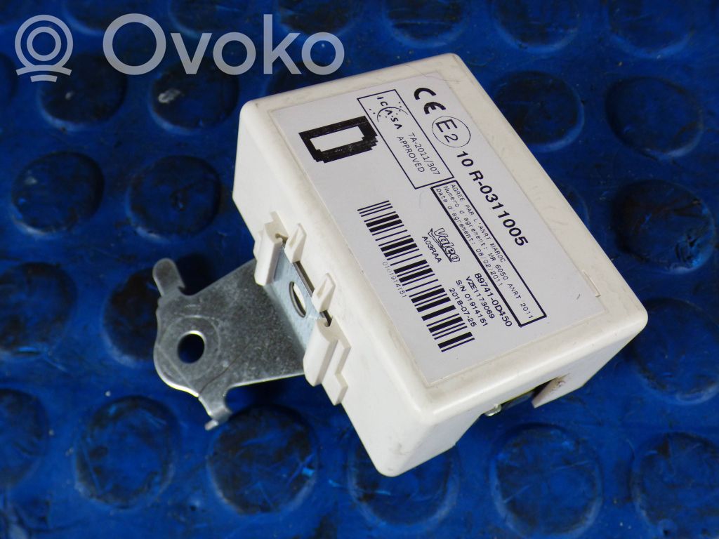 Toyota Yaris Door central lock control unit/module 