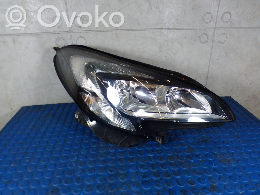 Opel Corsa E Headlight/headlamp 